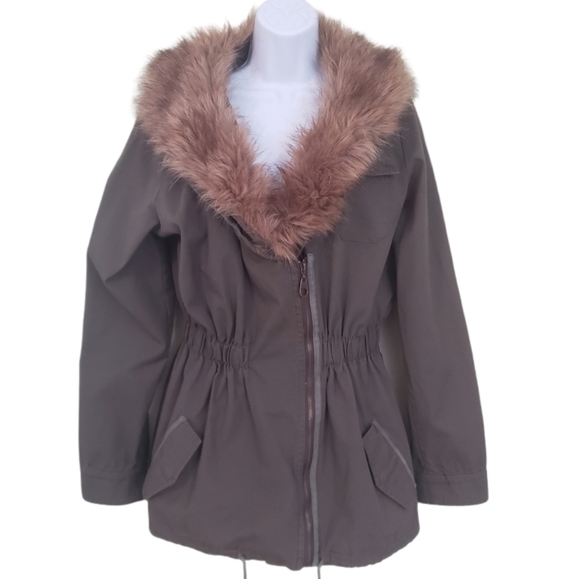 𝅺O'NEILL Olive Fur Outdoor Preppy Snow Winter City Cottage School Parka -Junior - Picture 2 of 8